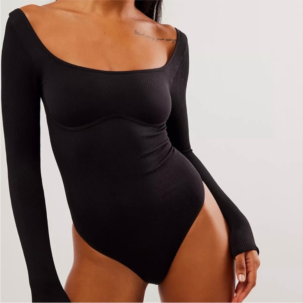FREE PEOPLE - Meg Seamless Long-Sleeve Bodysuit NWT size M/L
